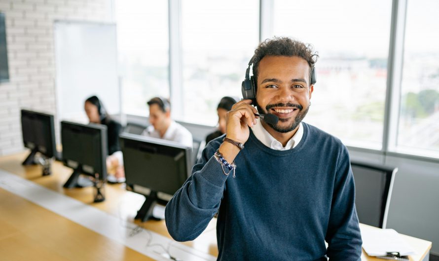 El Futuro de la Atención al Cliente: Personaliza y Mejora el Servicio con Tu Centralita Virtual