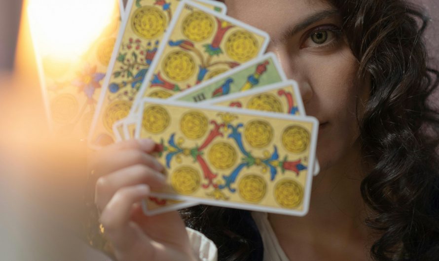 Cómo identificar un gabinete de tarot serio y ético para colaborar desde casa